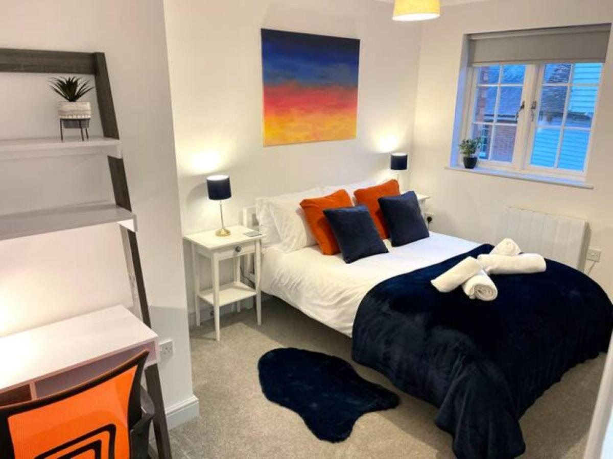 Bright & Cosy One Bedroom Apartment - 2 Beds - Perfect Base In Bishop'S Stortford Luaran gambar